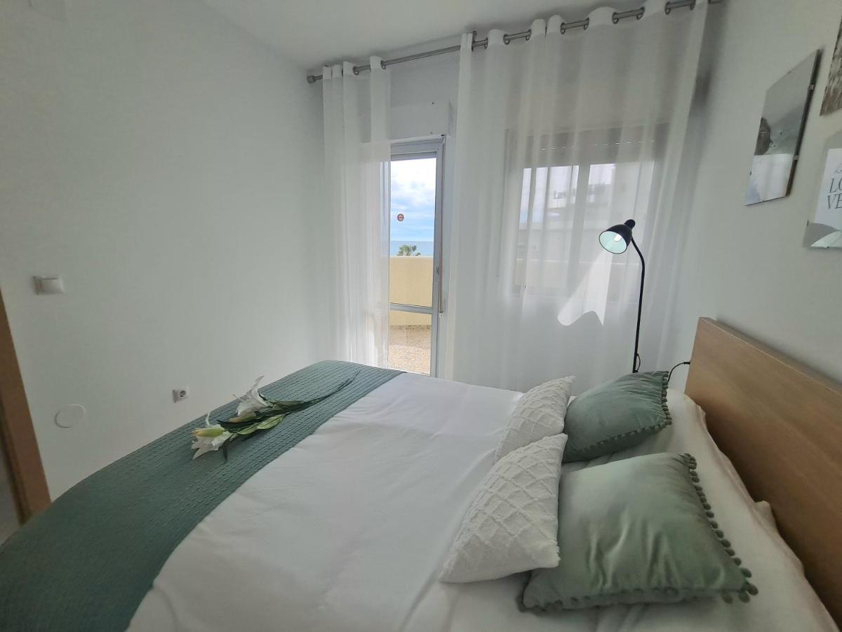 Precioso Apartamento Con Piscinas Y Vistas Al Mar. Benalmádena Kültér fotó