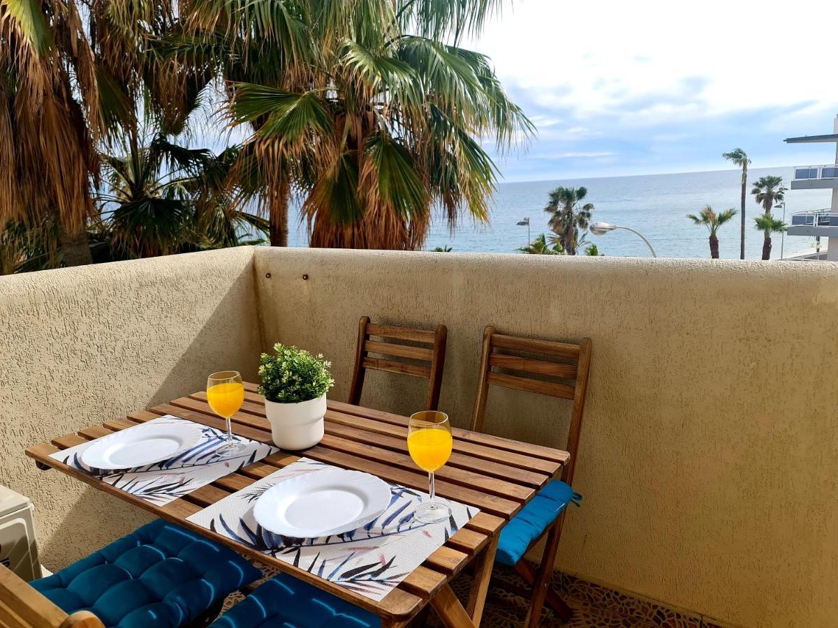 Precioso Apartamento Con Piscinas Y Vistas Al Mar. Benalmádena Kültér fotó
