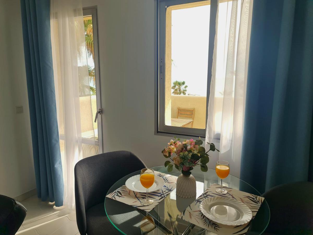 Precioso Apartamento Con Piscinas Y Vistas Al Mar. Benalmádena Kültér fotó