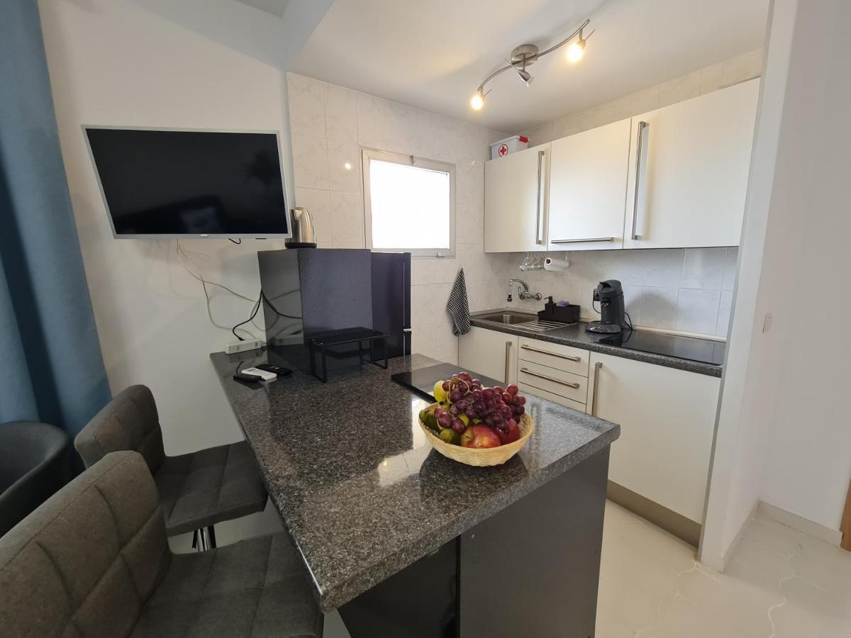Precioso Apartamento Con Piscinas Y Vistas Al Mar. Benalmádena Kültér fotó