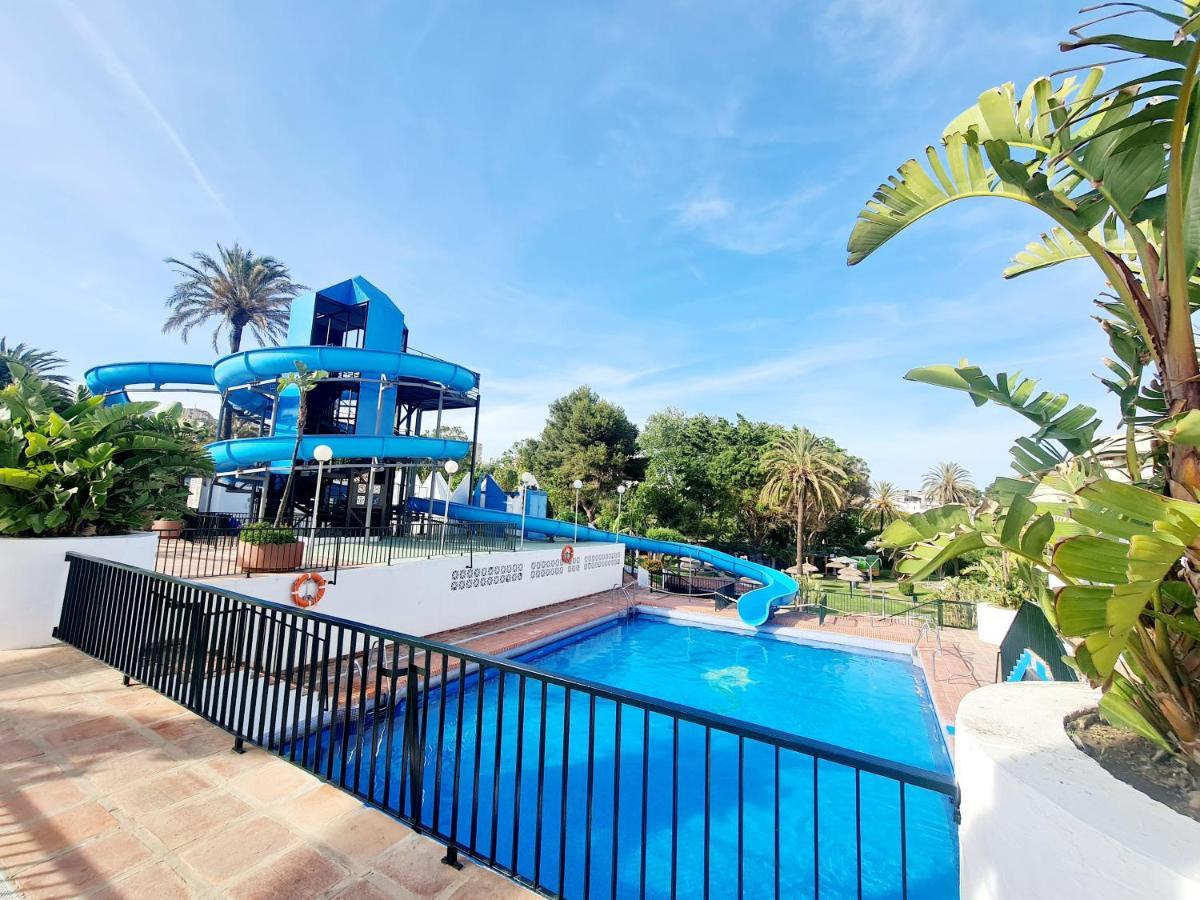 Precioso Apartamento Con Piscinas Y Vistas Al Mar. Benalmádena Kültér fotó